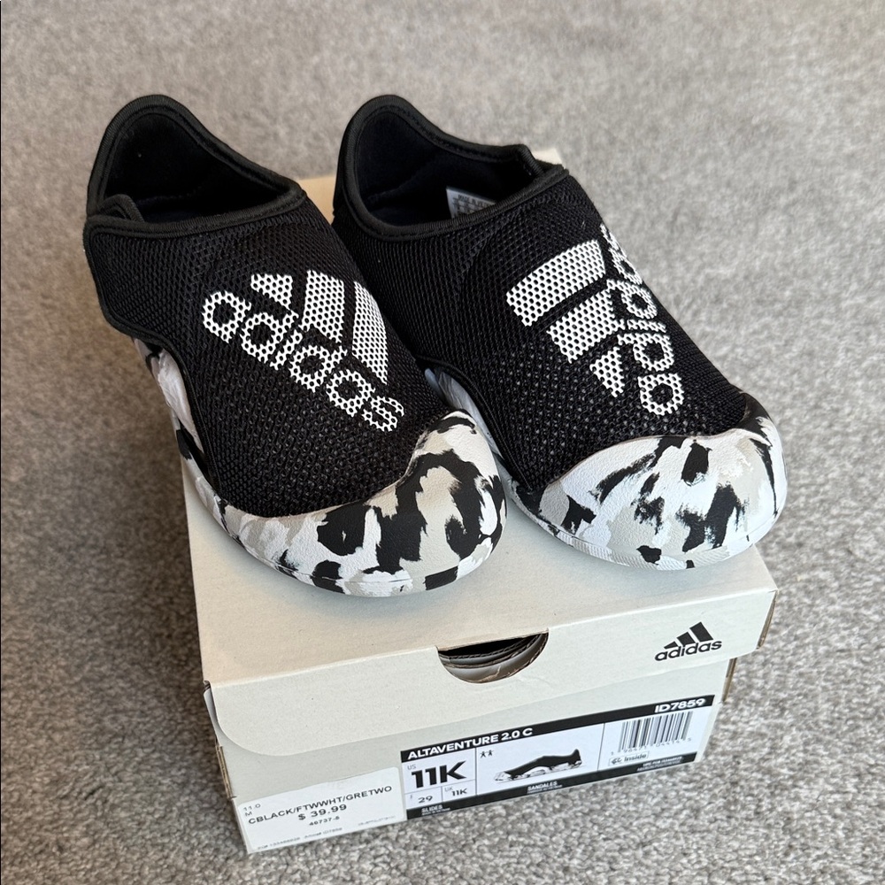 Adidas boys water shoes size 11